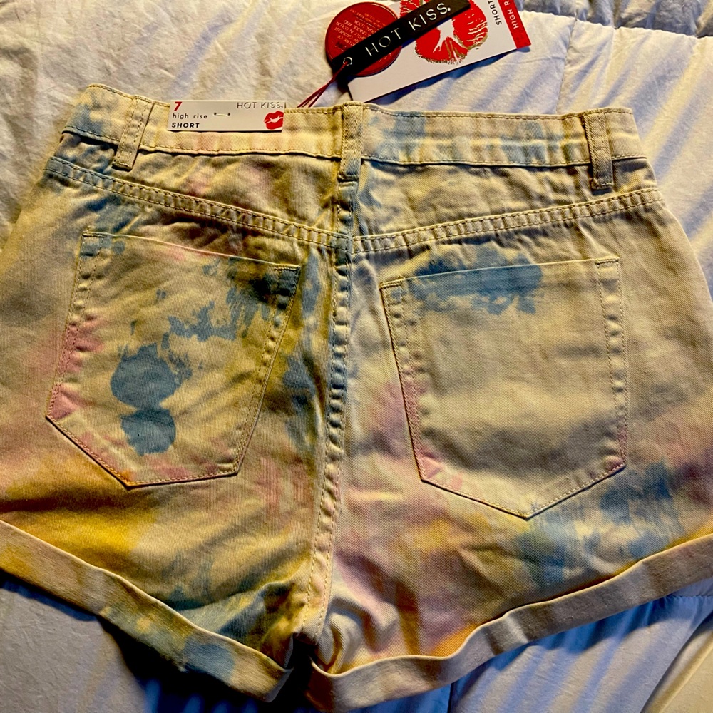 HOT KISS High Rise Shorts